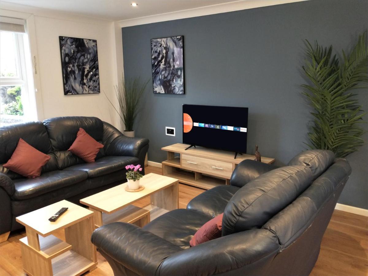 Chipad Duo - Comfy House With Parking And Garden Chichester Exterior foto