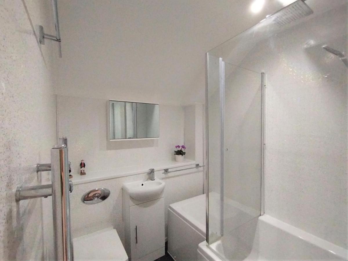 Chipad Duo - Comfy House With Parking And Garden Chichester Exterior foto