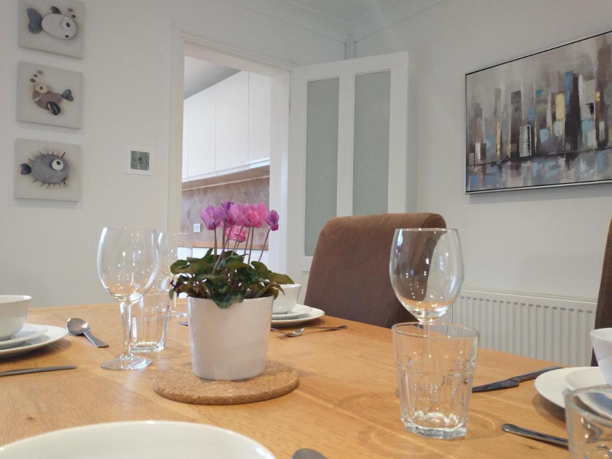 Chipad Duo - Comfy House With Parking And Garden Chichester Exterior foto