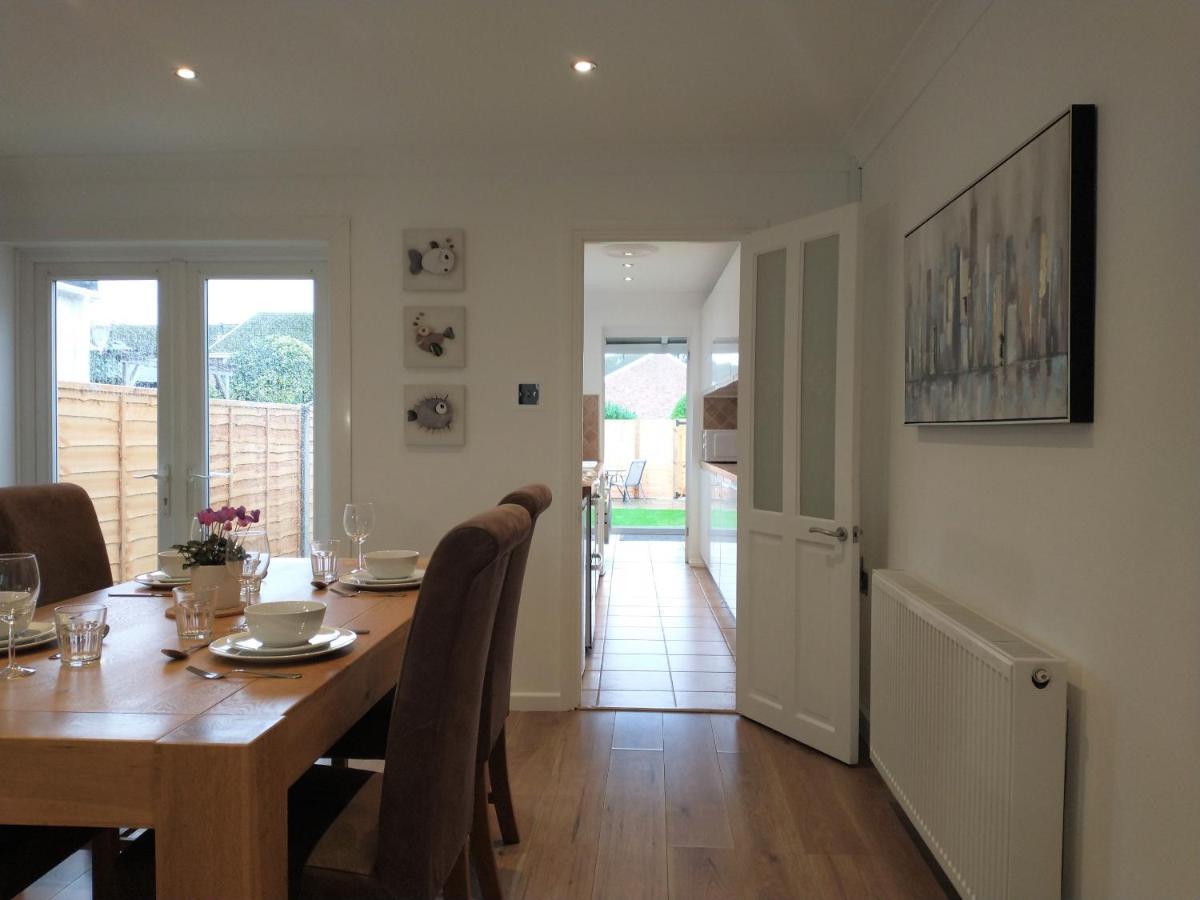 Chipad Duo - Comfy House With Parking And Garden Chichester Exterior foto
